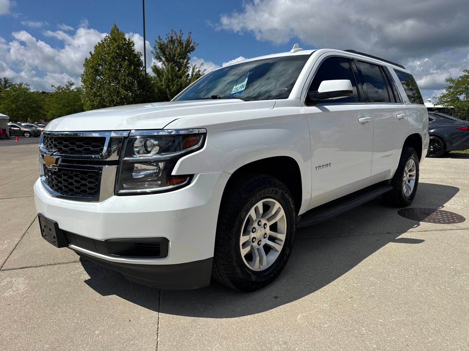 Used 2019 Chevrolet Tahoe LT AWD/4WD image 2