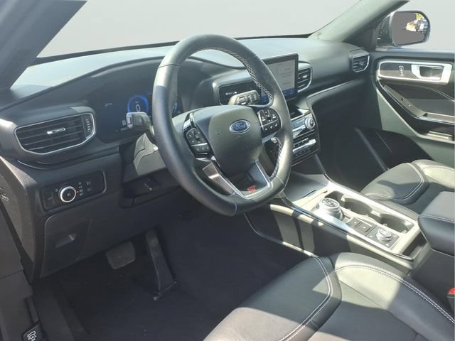 Certified 2023 Ford Explorer ST w/ ST Street Pack AWD/4WD image 7