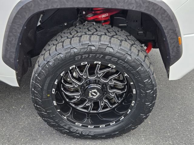 Used 2025 Toyota Tundra TRD Pro AWD/4WD image 21
