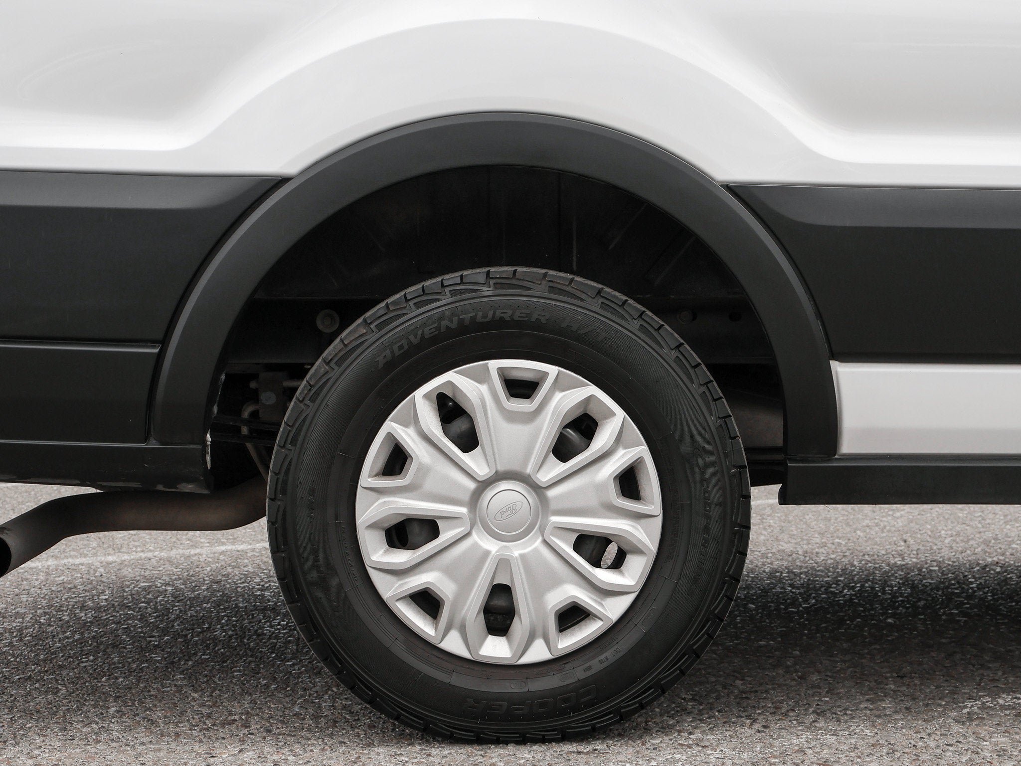 Certified 2023 Ford Transit 350 XLT RWD image 12