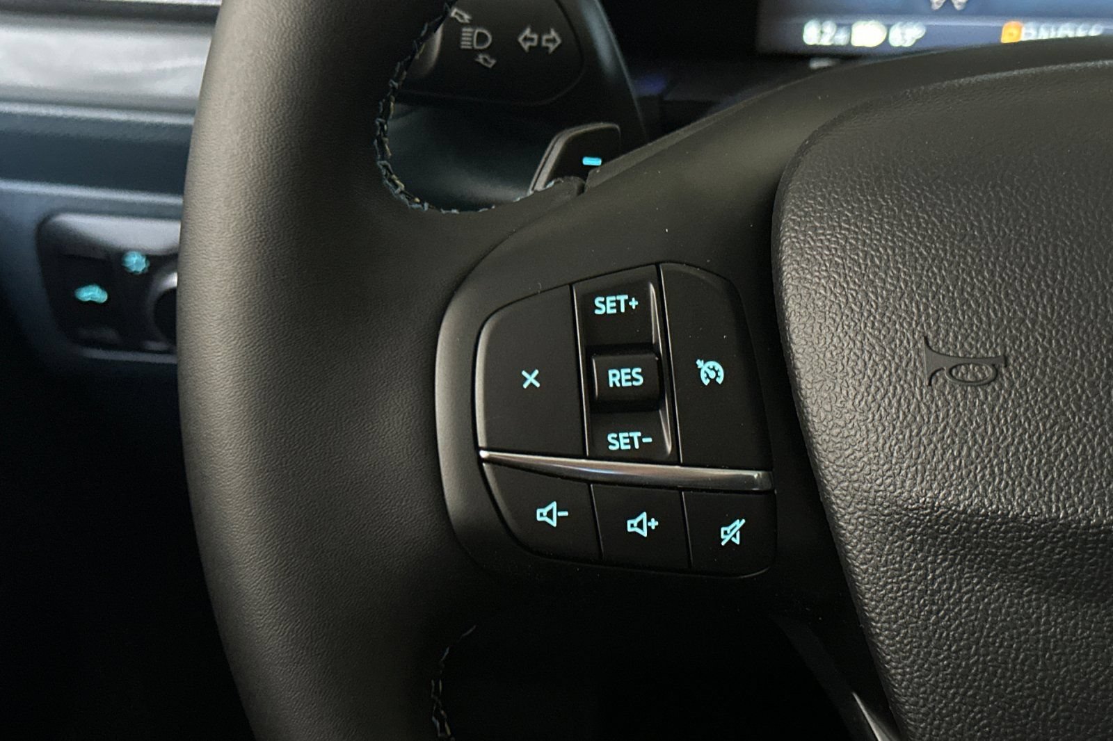 Certified 2025 Ford Maverick Lobo AWD/4WD image 28