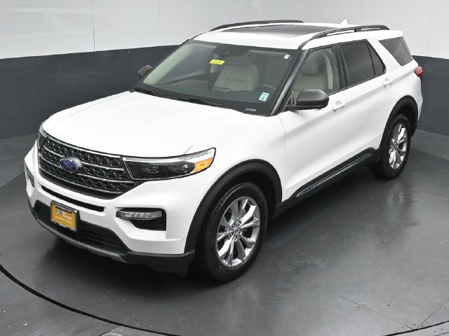 Certified 2024 Ford Explorer XLT w/ Equipment Group 202A AWD/4WD image 47