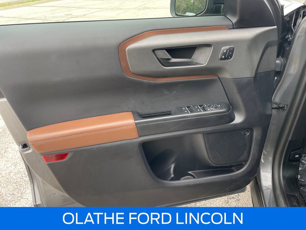 Certified 2025 Ford Bronco Sport Outer Banks w/ Outer Banks Tech Package+ AWD/4WD image 21