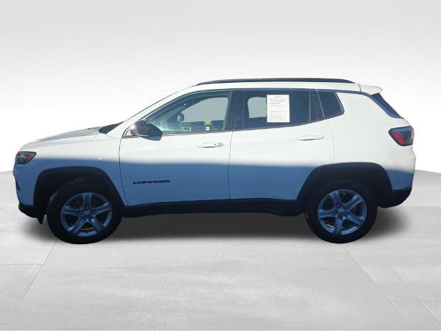 Used 2023 Jeep Compass Latitude w/ Sun and Sound Group image 2