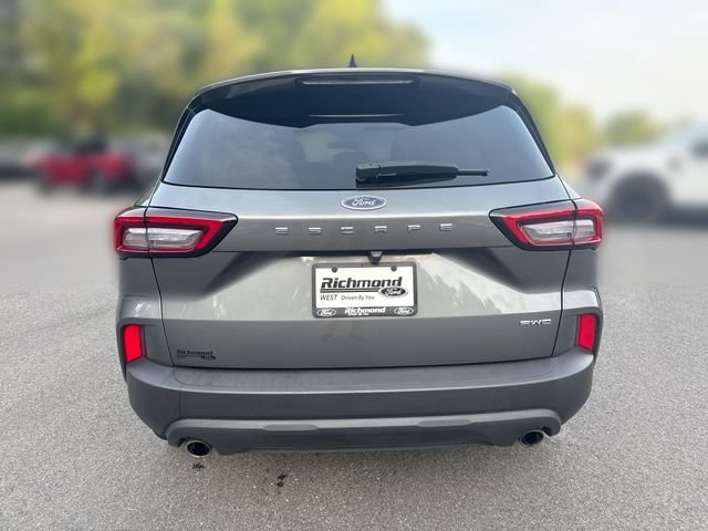 Certified 2025 Ford Escape ST-Line Select AWD/4WD image 7