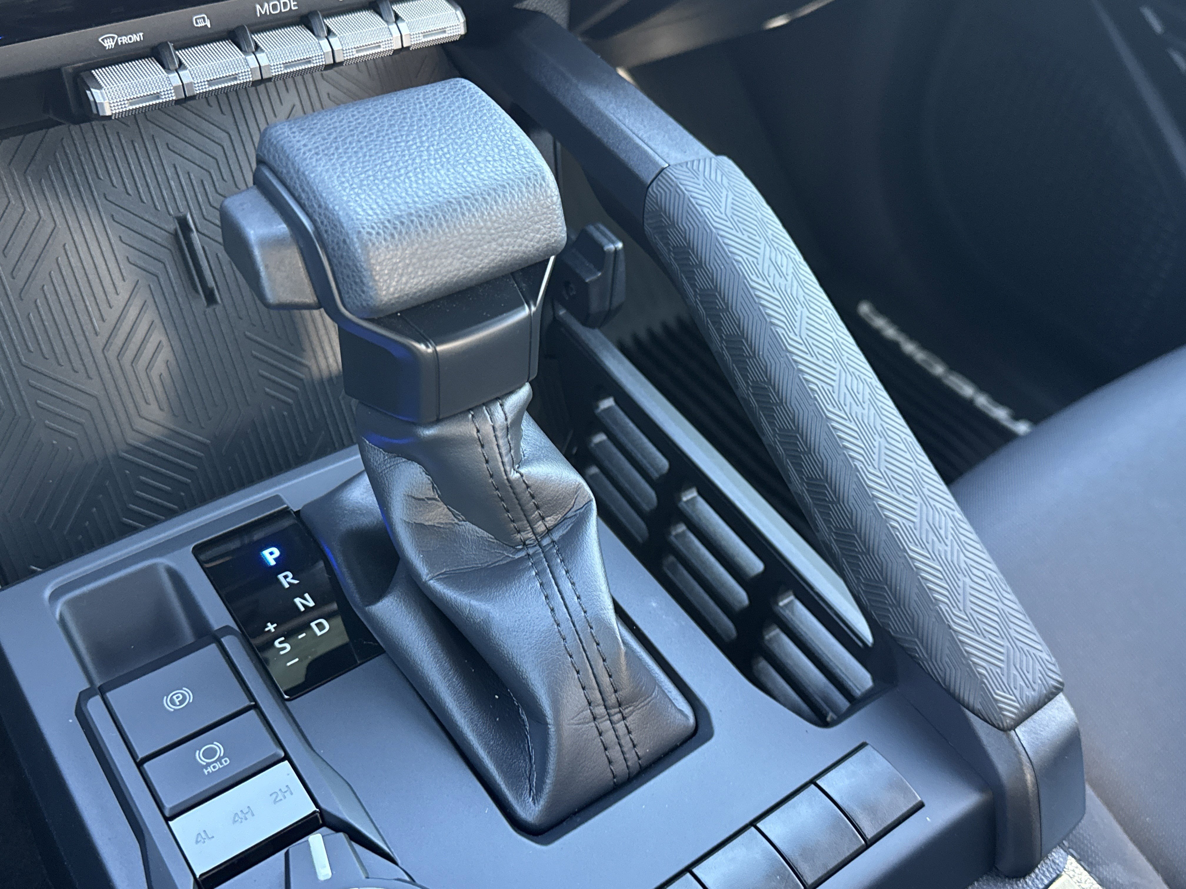 Used 2025 Toyota Tacoma SR image 26