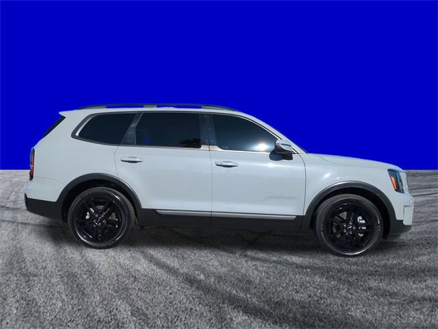 Used 2023 Kia Telluride EX X-Line image 6
