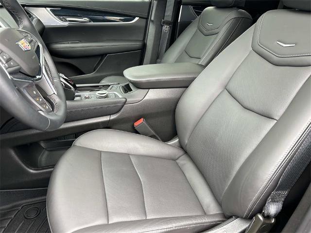 Used 2025 Cadillac XT5 Premium Luxury w/ Technology Package image 26