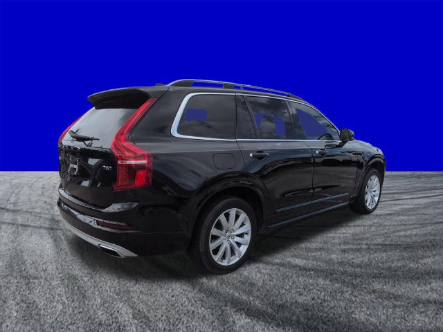 Used 2017 Volvo XC90 T6 Momentum w/ Vision Package AWD/4WD image 4