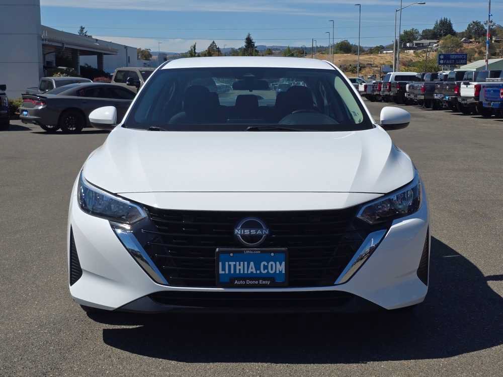 Used 2024 Nissan Sentra SV FWD image 8