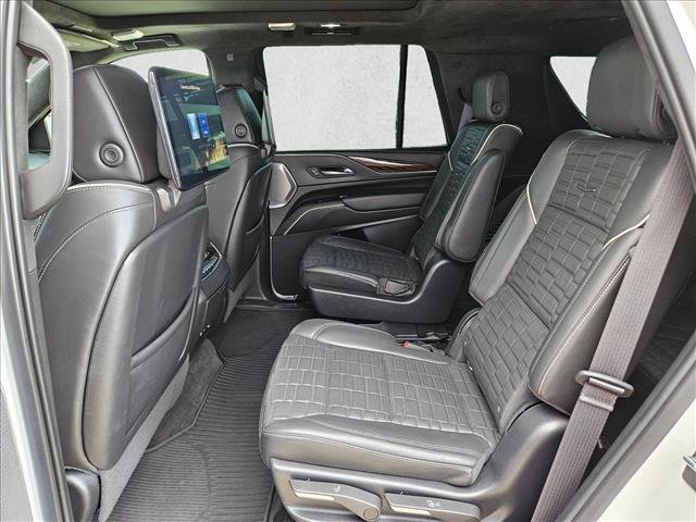 Used 2022 Cadillac Escalade Sport Platinum AWD/4WD image 20