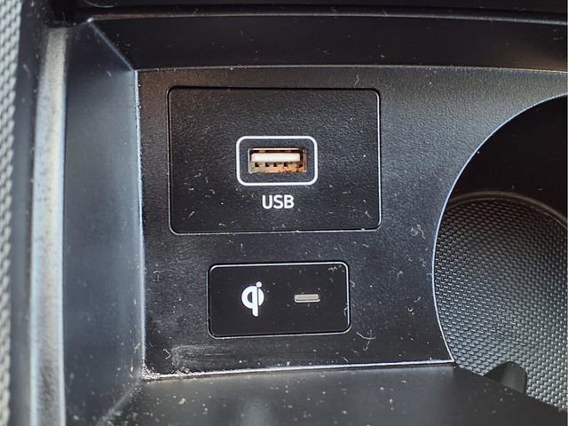 Used 2021 Hyundai Santa Fe Limited image 17