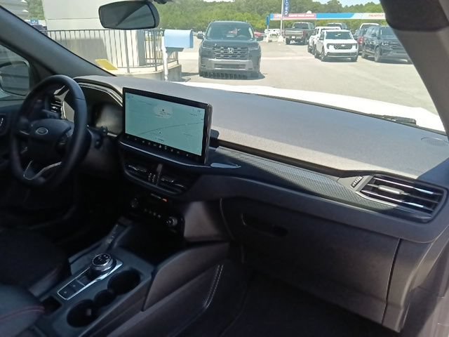 Certified 2025 Ford Escape ST-Line w/ Tech Pack #1 FWD image 33