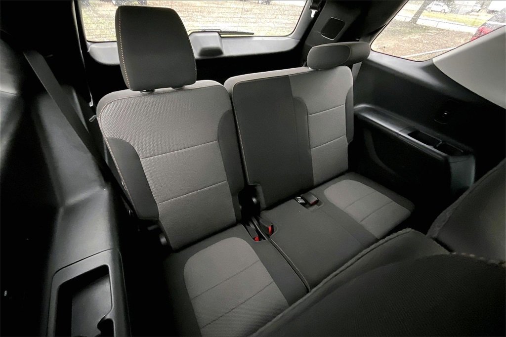 Used 2021 Chevrolet Traverse LT image 31