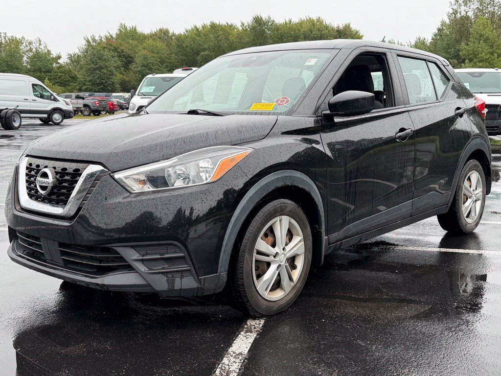 Used 2020 Nissan Kicks S FWD image 3