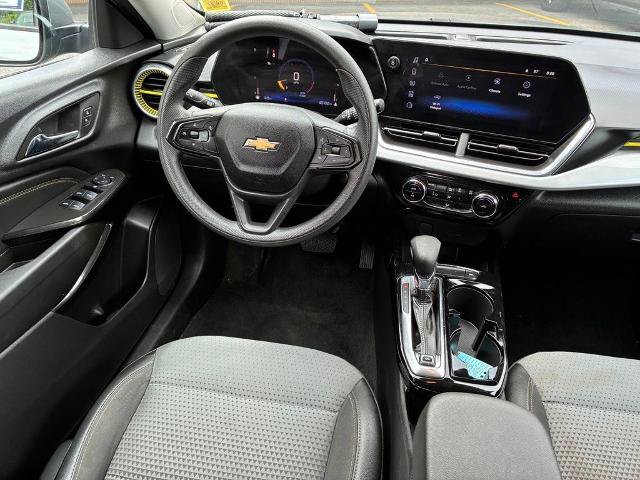 Used 2024 Chevrolet Trax LT FWD image 10