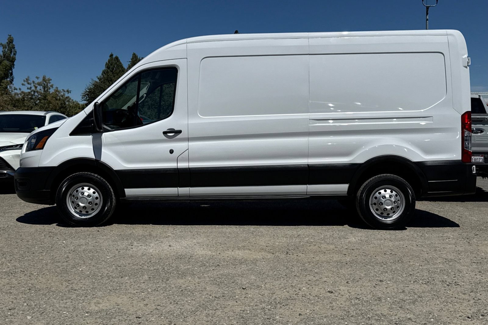 Certified 2023 Ford Transit 250 Medium Roof AWD image 7