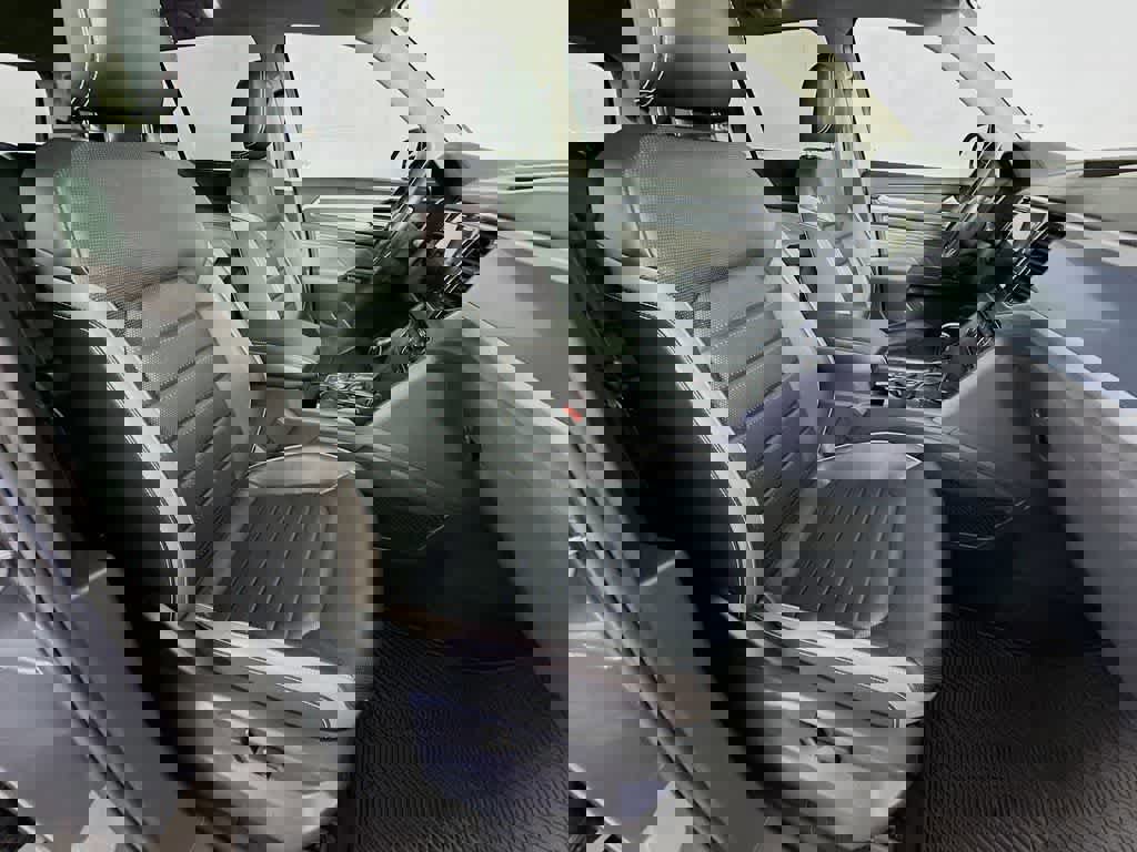 Used 2021 Volkswagen Atlas SEL Premium image 18