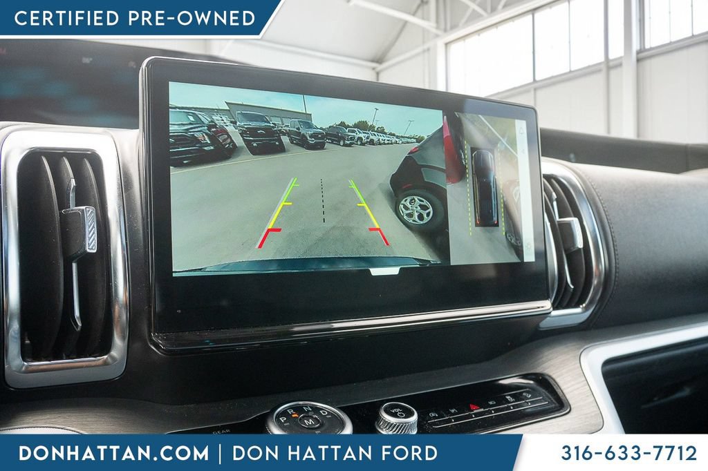 Certified 2025 Ford Expedition Platinum AWD/4WD image 8