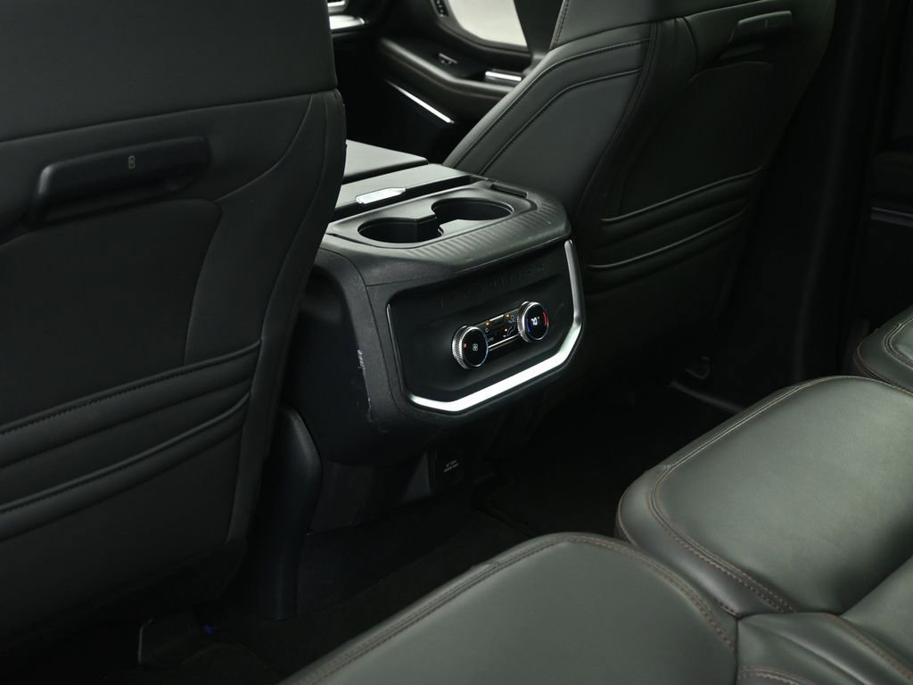 Certified 2025 Ford Expedition Active AWD/4WD image 20
