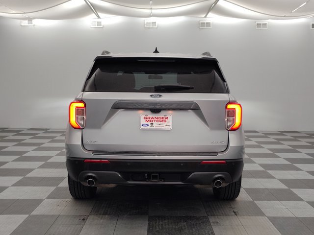 Certified 2021 Ford Explorer XLT w/ Equipment Group 202A AWD/4WD image 9