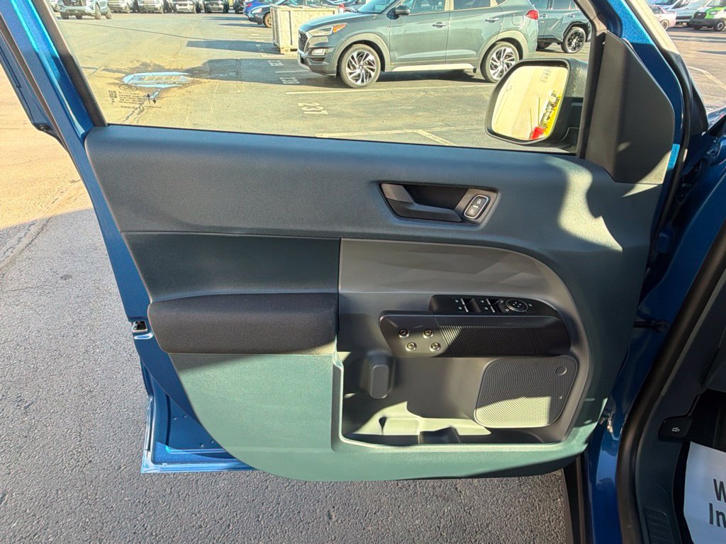 Certified 2024 Ford Maverick XL FWD image 27