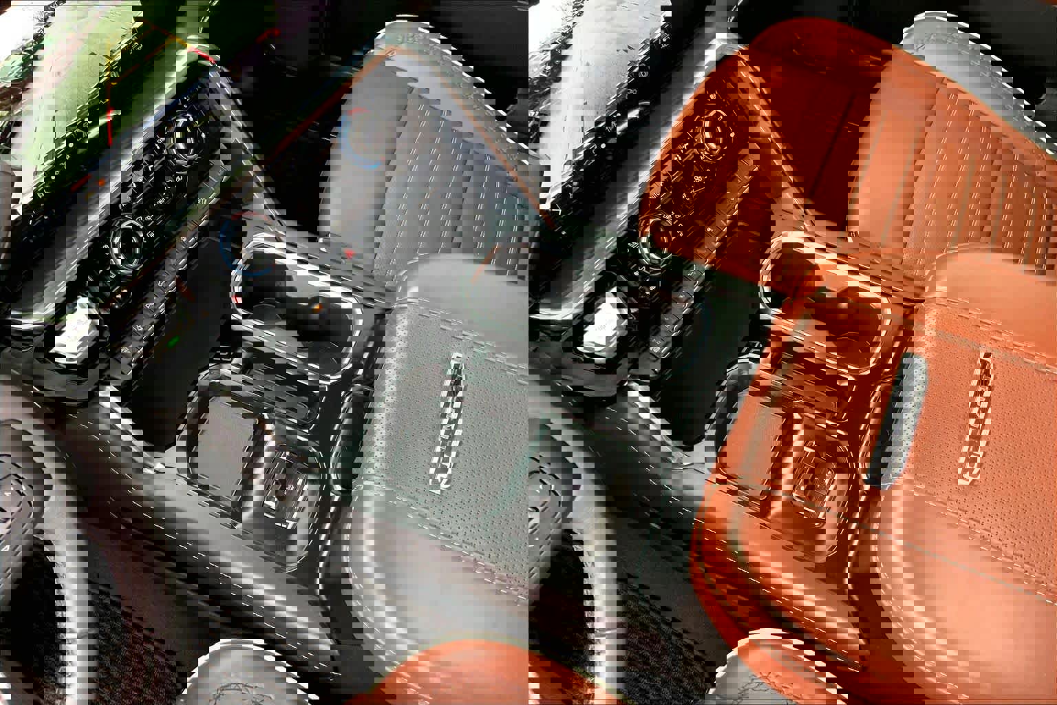 Used 2025 GMC Sierra 2500 Denali Ultimate image 15