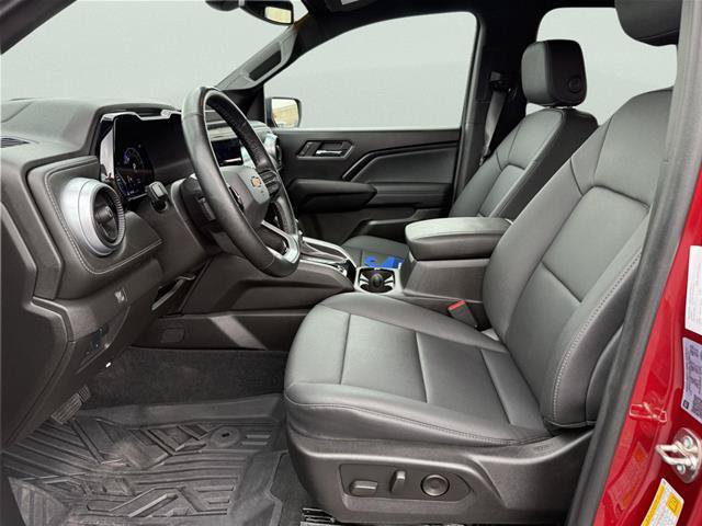 Used 2024 Chevrolet Colorado LT w/ LT Convenience Package III AWD/4WD image 10