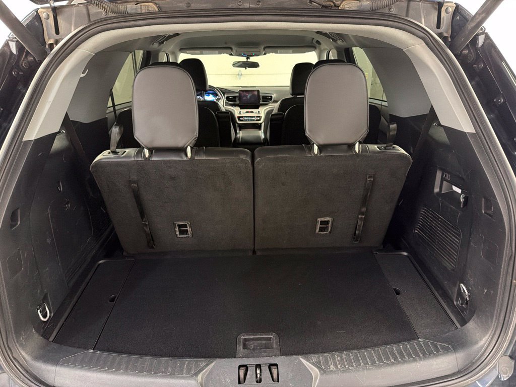 Certified 2023 Ford Explorer XLT w/ Equipment Group 202A AWD/4WD image 36