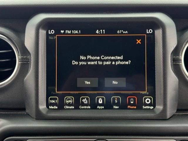 Used 2021 Jeep Wrangler Unlimited Sahara w/ Cold Weather Group AWD/4WD image 28