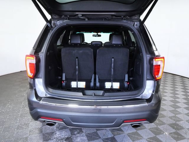 Certified 2018 Ford Explorer XLT w/ Equipment Group 202A AWD/4WD image 9