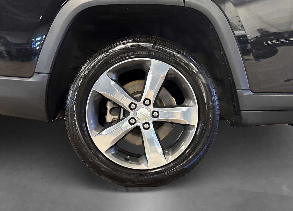 Used 2021 Jeep Grand Cherokee L Limited AWD/4WD image 19