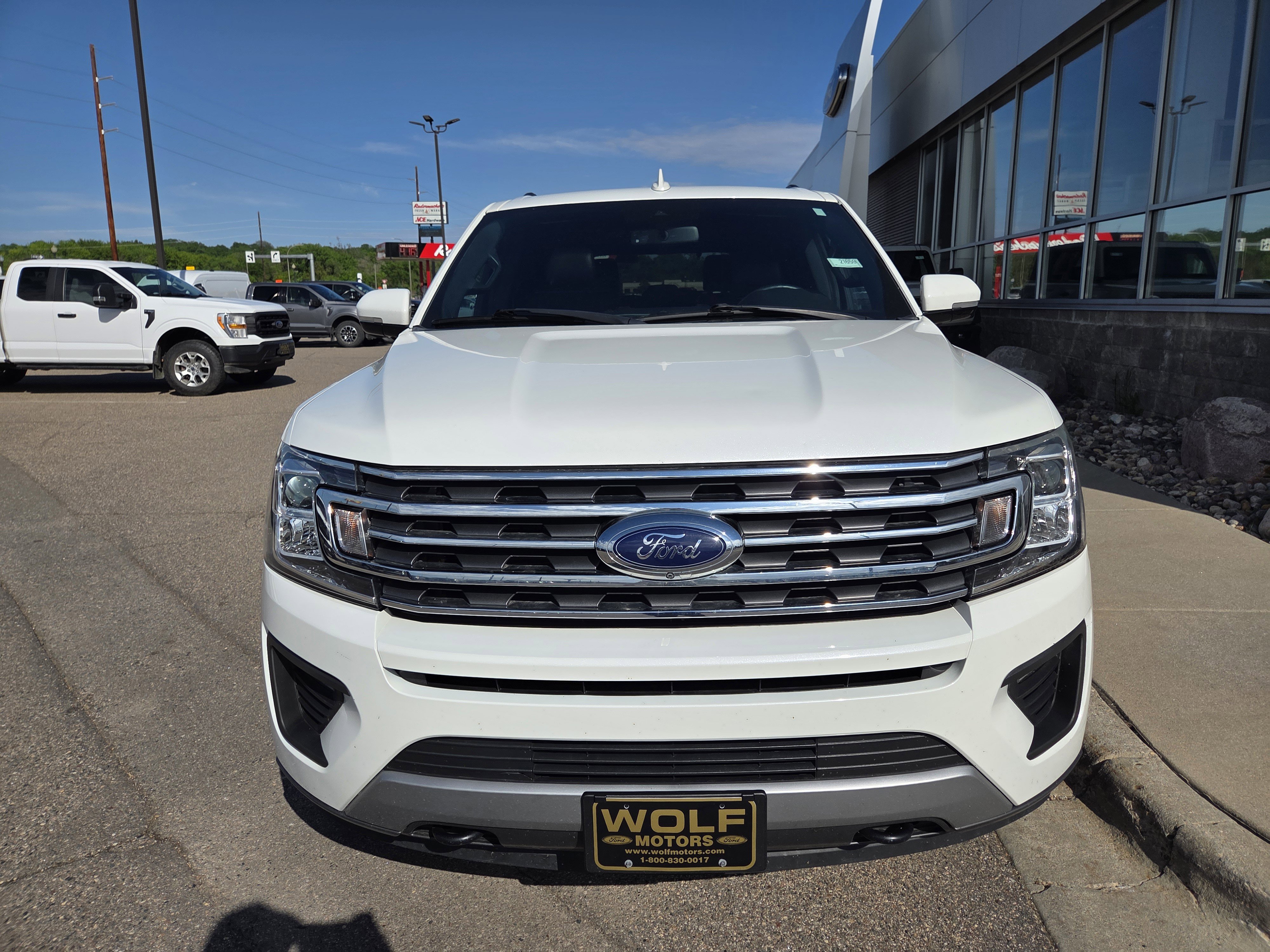 Certified 2020 Ford Expedition XLT w/ Equipment Group 202A AWD/4WD image 4
