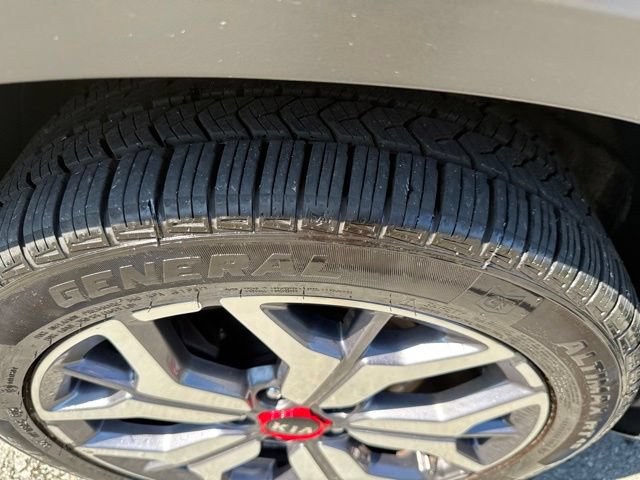 Used 2021 Kia Seltos SX w/ SX Sunroof Package AWD/4WD image 14