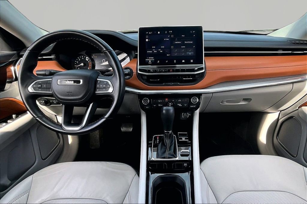 Used 2022 Jeep Compass Limited image 16