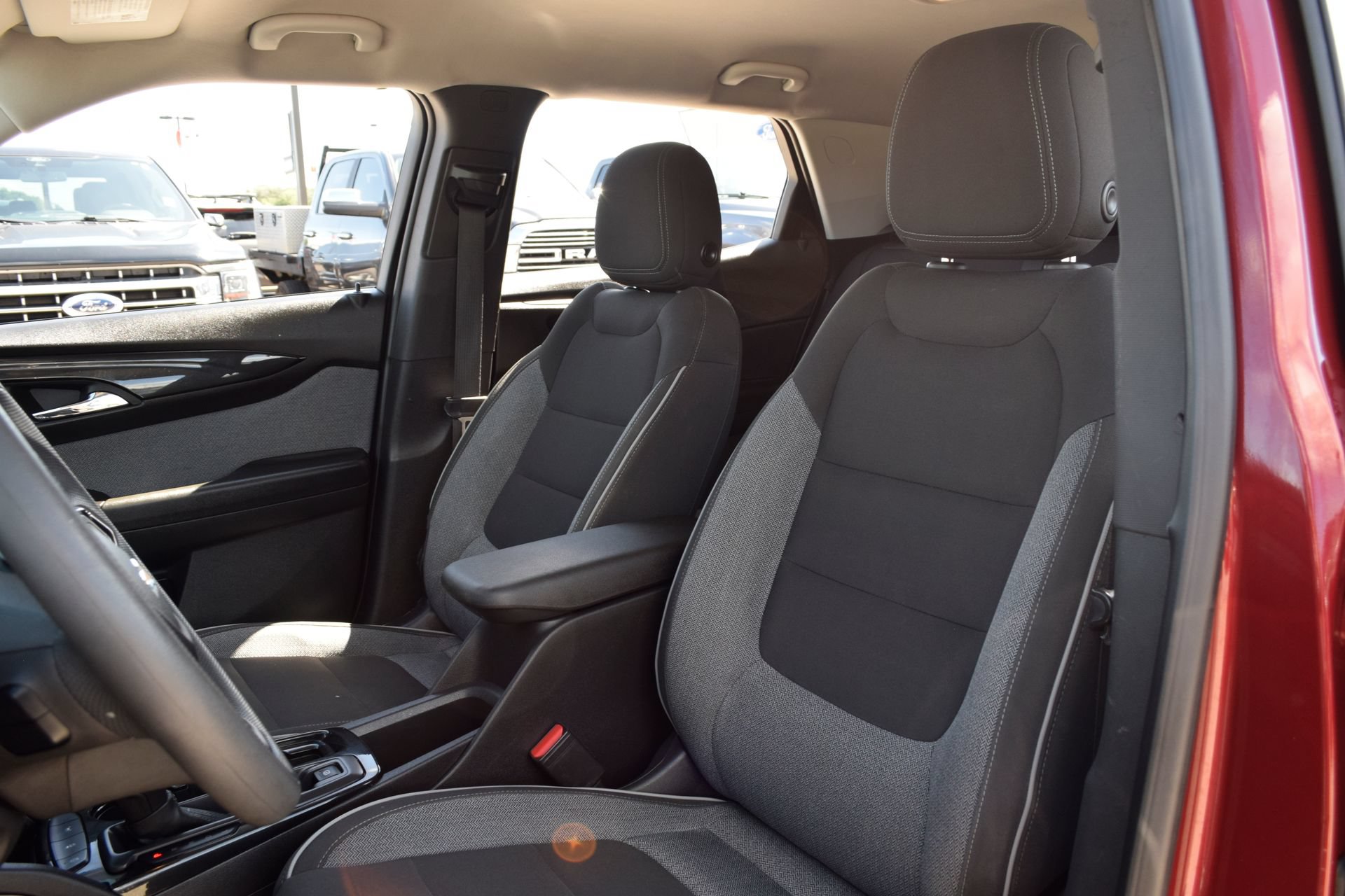 Used 2024 Chevrolet TrailBlazer LT FWD image 16