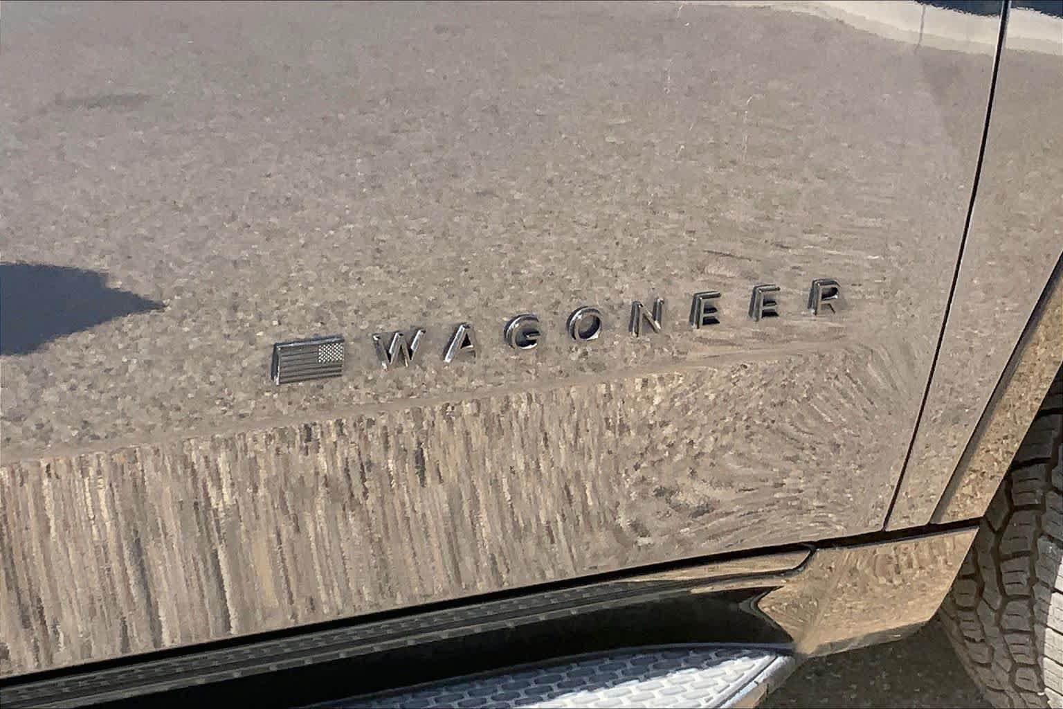 Used 2025 Jeep Wagoneer Series II AWD/4WD image 10