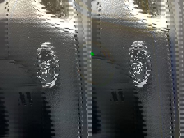 Certified 2022 Ford Edge ST-Line w/ Class II Trailer Tow Package image 25