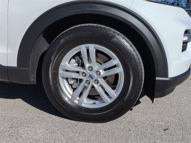 Certified 2023 Ford Explorer XLT w/ Equipment Group 202A image 11