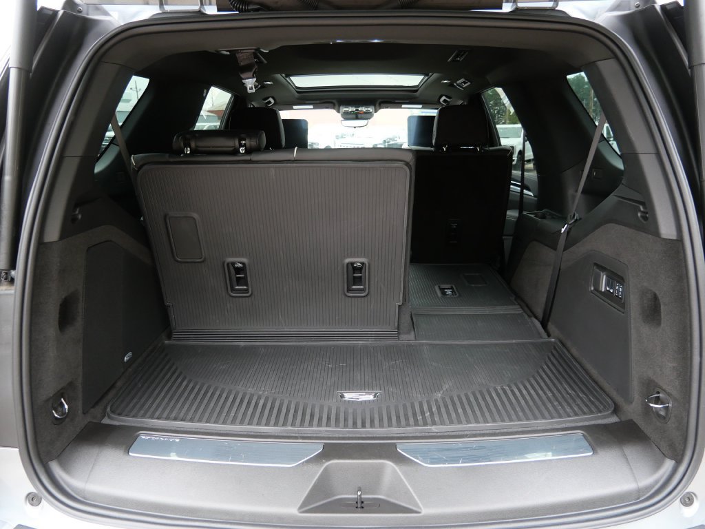 Used 2026 Cadillac Escalade Sport w/ LPO, ONYX Package AWD/4WD image 9