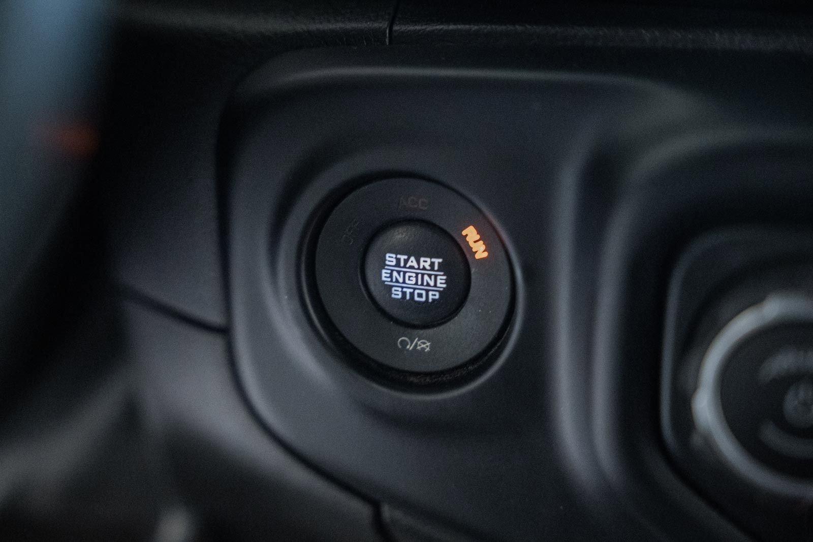 Used 2019 Jeep Wrangler Unlimited Sahara w/ Quick Order Package 24M Moab image 32