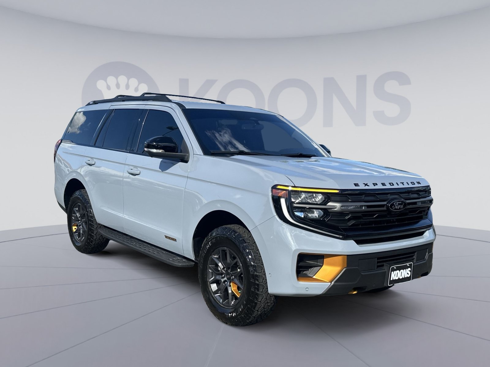 Certified 2025 Ford Expedition Tremor AWD/4WD image 2