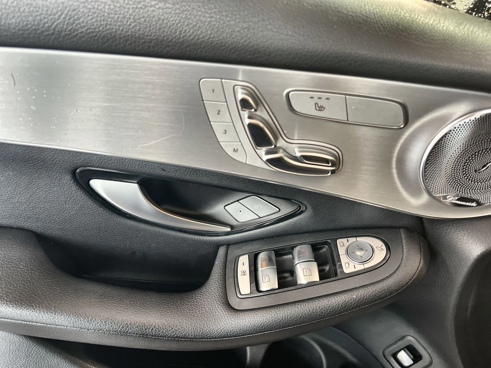 Used 2019 Mercedes-Benz GLC 300 GLC 300 image 15