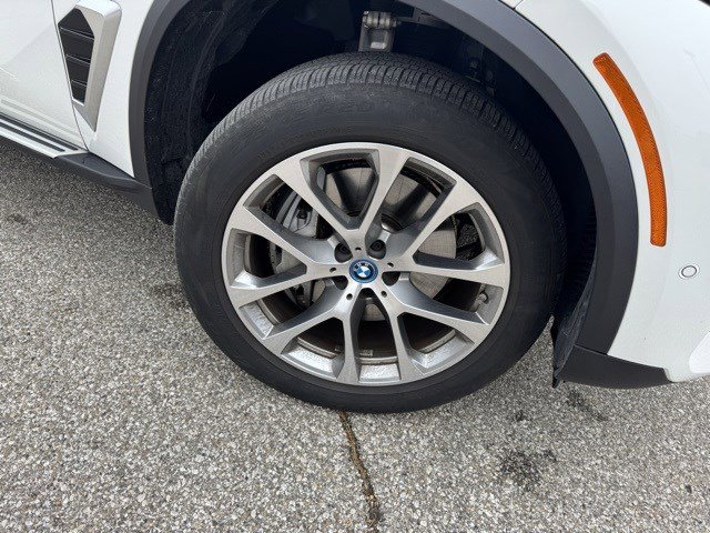 Used 2025 BMW X5 xDrive50e image 47