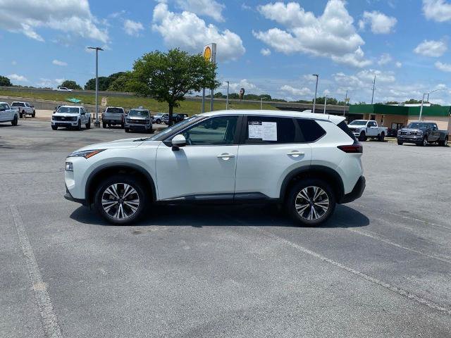 Used 2023 Nissan Rogue SV FWD image 4