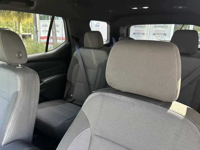 Used 2023 Chevrolet Traverse LT FWD image 18