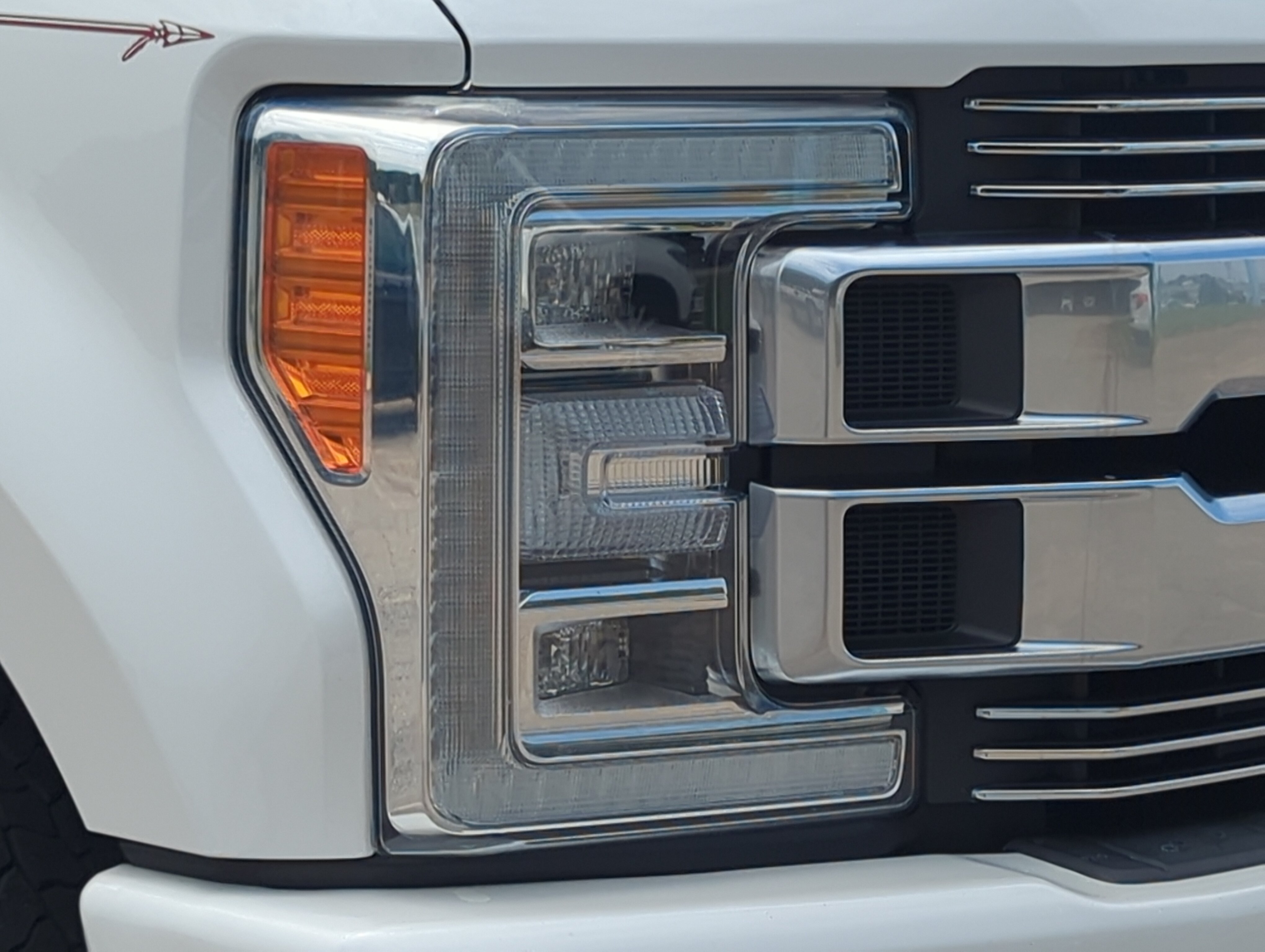 Certified 2019 Ford F250 Limited AWD/4WD image 8