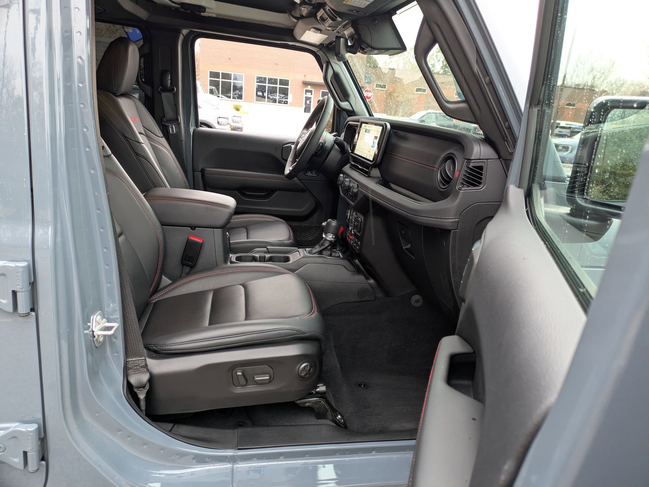 Used 2024 Jeep Gladiator Rubicon image 39