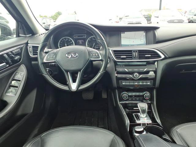 Used 2017 INFINITI QX30 Premium w/ Navigation Package AWD/4WD image 16