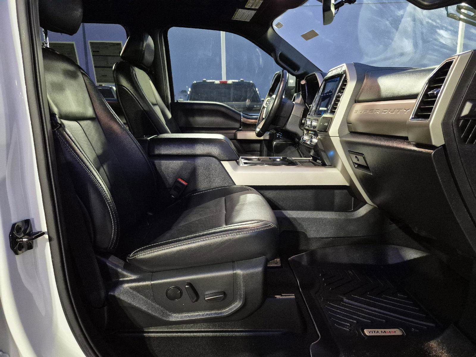 Certified 2022 Ford F250 Lariat w/ Lariat Ultimate Package image 31